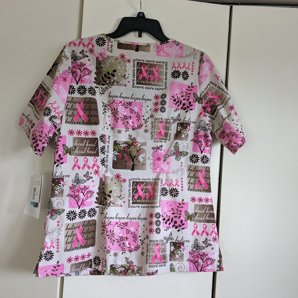 HQ scrub top new with tag size medium